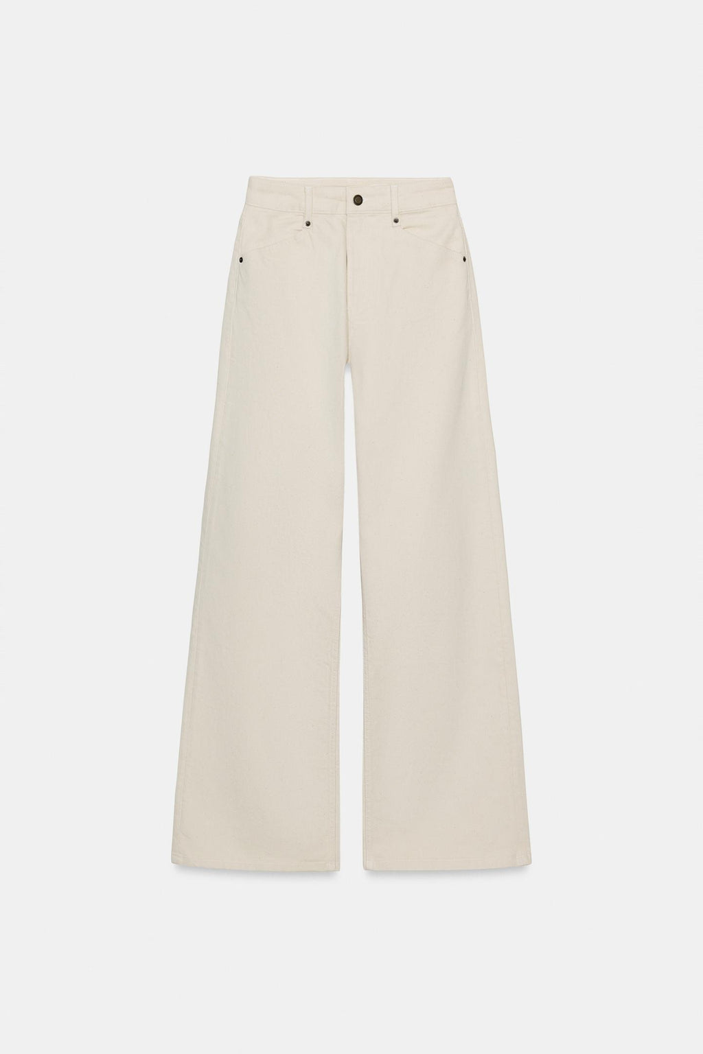 High-Waisted Jeans